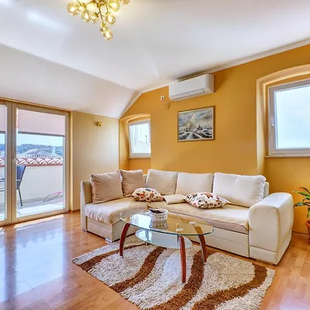 Apartment Dami